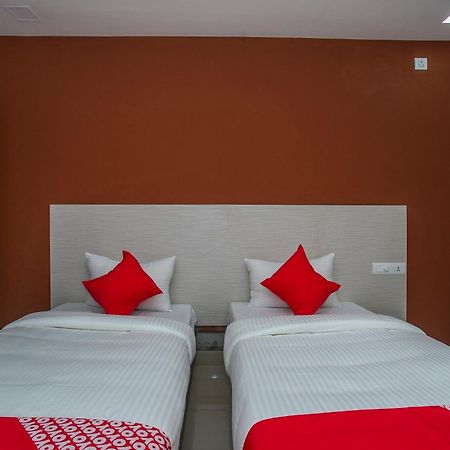 Hotel O Varcity Phi Premium Pavilion ,Above Hdfc Bank ,Near Anjaneya Temple Madiwala, Hosur Main R Bangalore Bagian luar foto