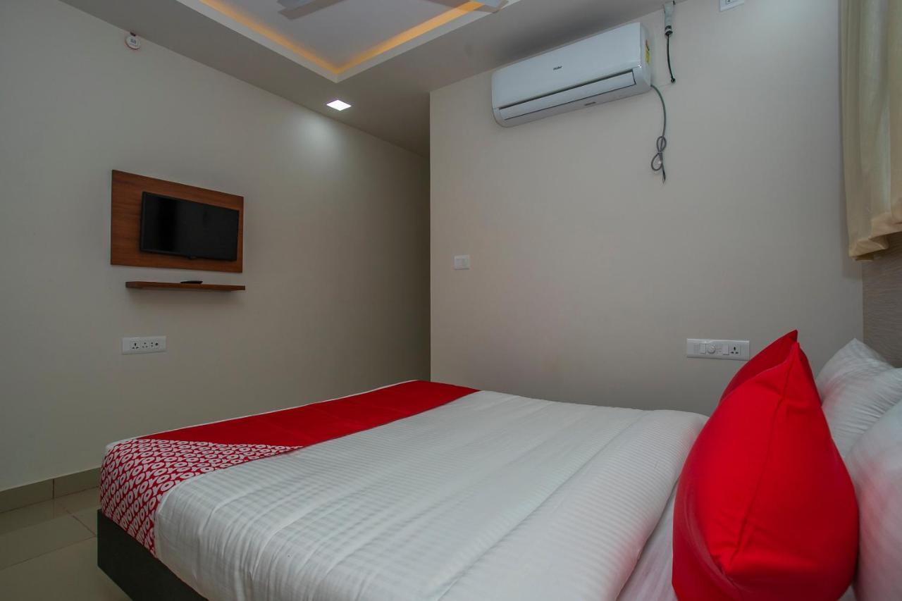 Hotel O Varcity Phi Premium Pavilion ,Above Hdfc Bank ,Near Anjaneya Temple Madiwala, Hosur Main R Bangalore Bagian luar foto