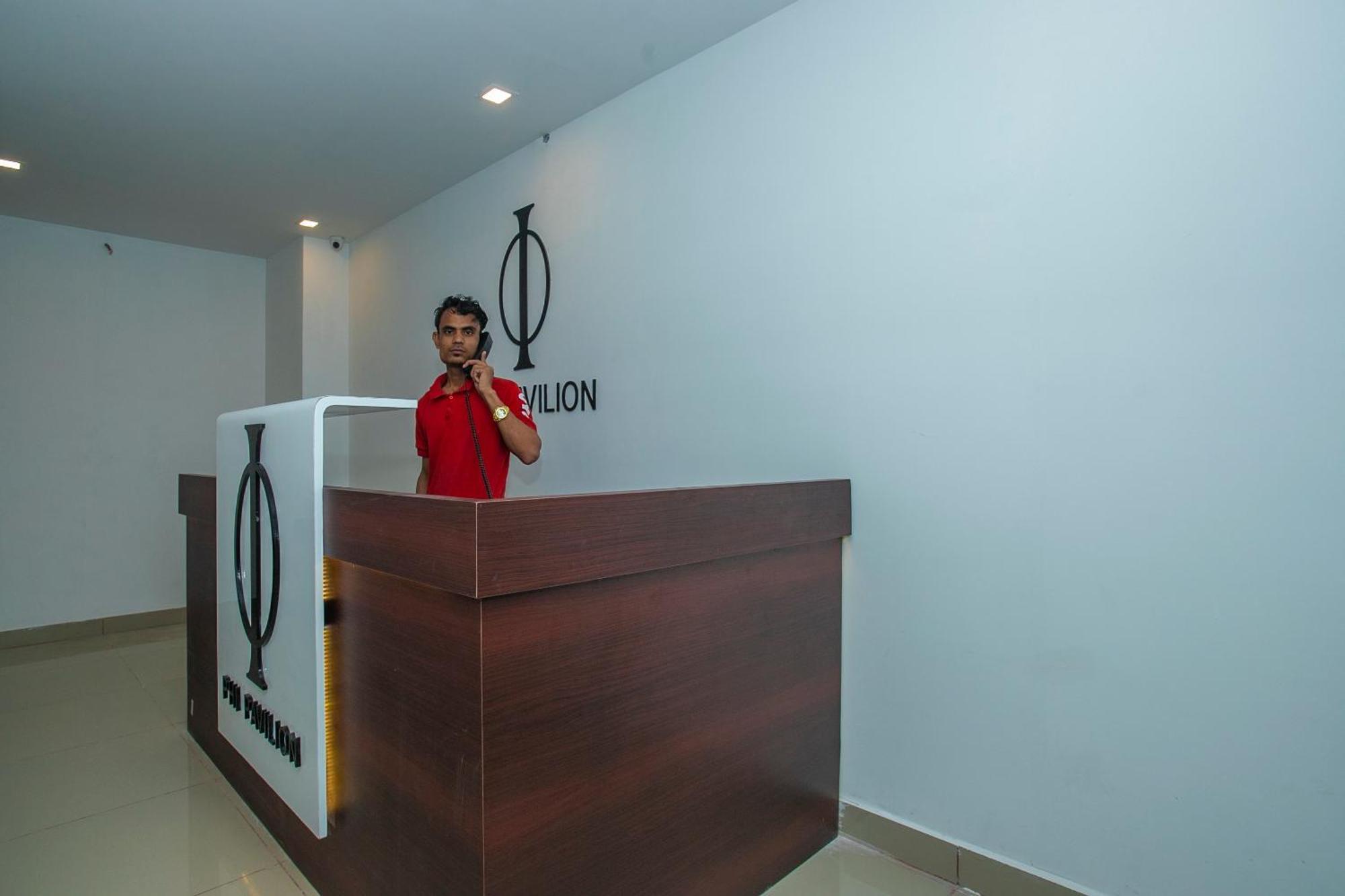 Hotel O Varcity Phi Premium Pavilion ,Above Hdfc Bank ,Near Anjaneya Temple Madiwala, Hosur Main R Bangalore Bagian luar foto
