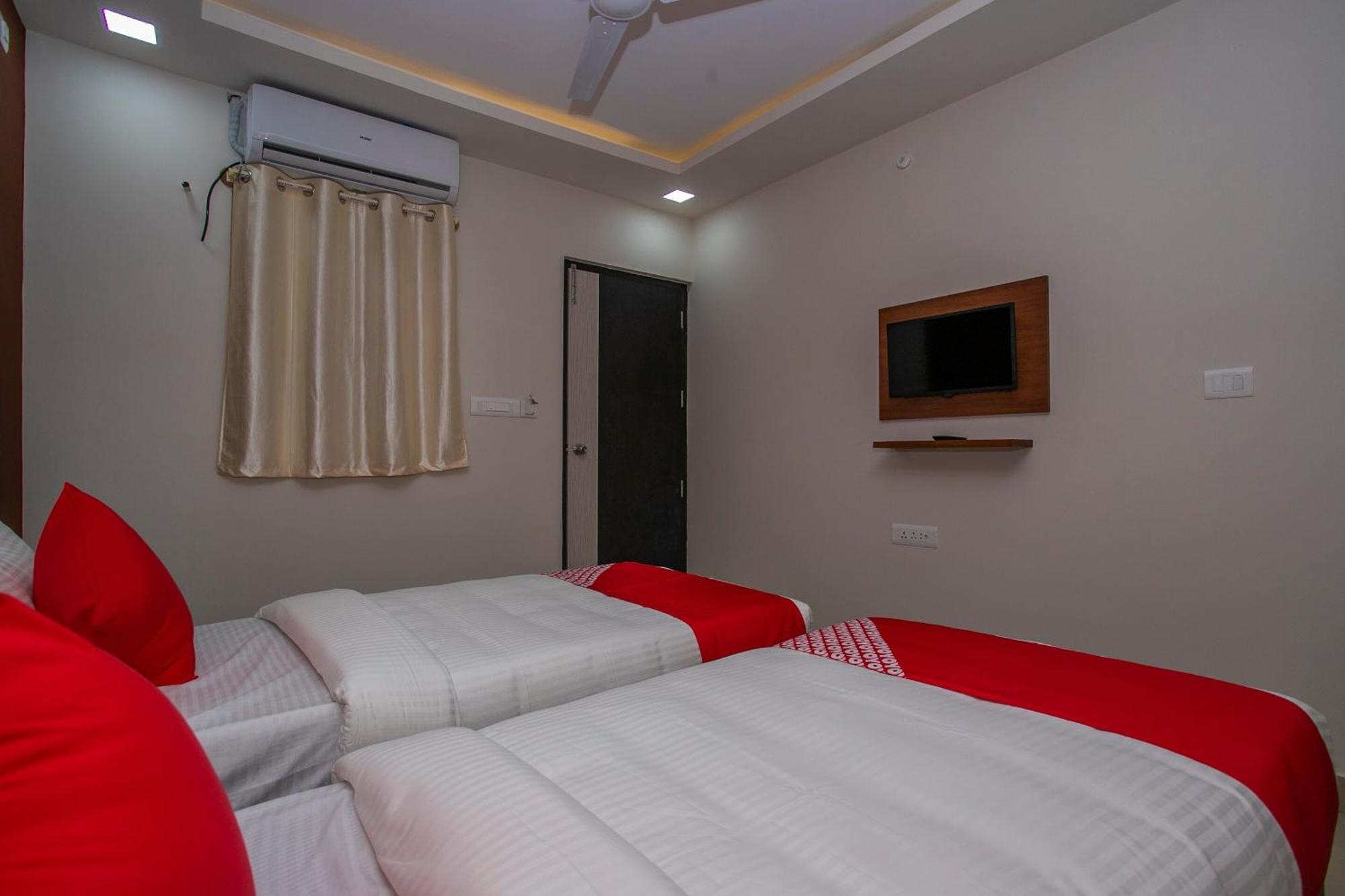 Hotel O Varcity Phi Premium Pavilion ,Above Hdfc Bank ,Near Anjaneya Temple Madiwala, Hosur Main R Bangalore Bagian luar foto
